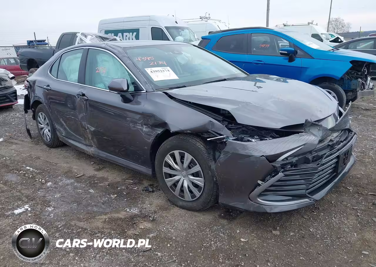 2023 Toyota Camry Le Hybrid