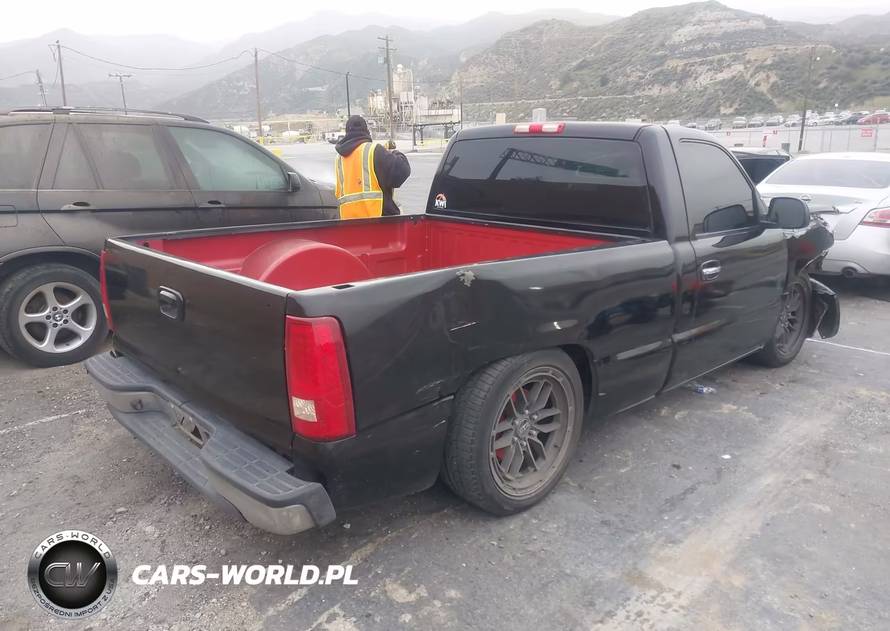 2005 Chevrolet Silverado 1500 Work Truck VIN:1GCEC14VX5Z192443 - 4