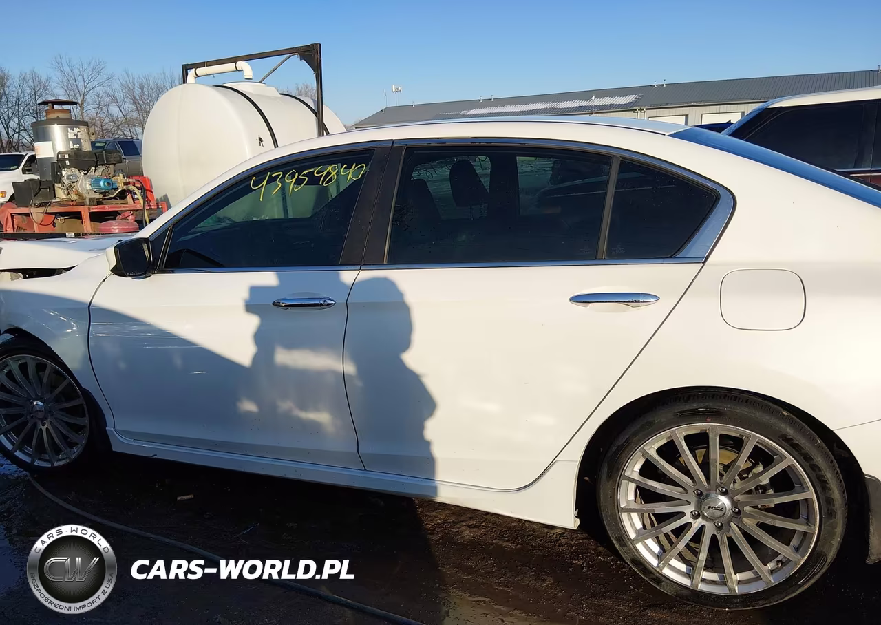 2016 Honda Accord Sport VIN:1HGCR2F51GA222442 - 13