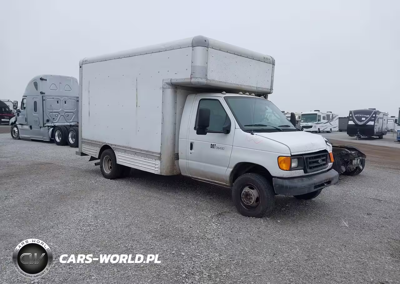 2007 Ford E-450 Cutaway