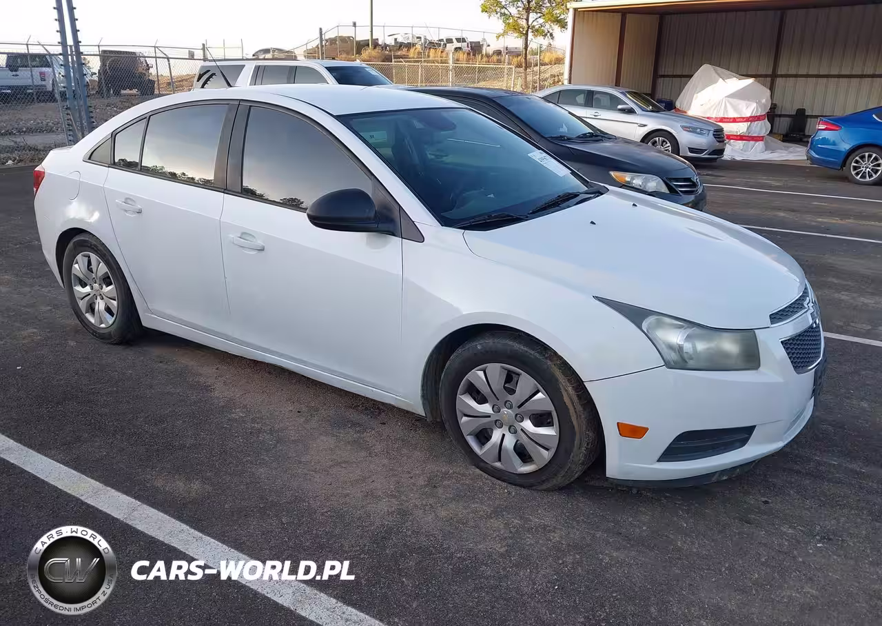 2013 Chevrolet Cruze Ls Auto