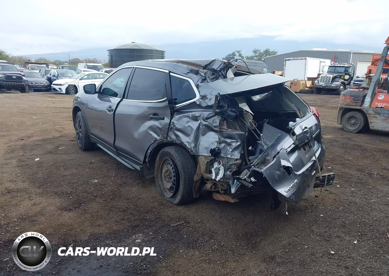 2018 Nissan Rogue S VIN:5N1AT2MV2JC757149 - 3