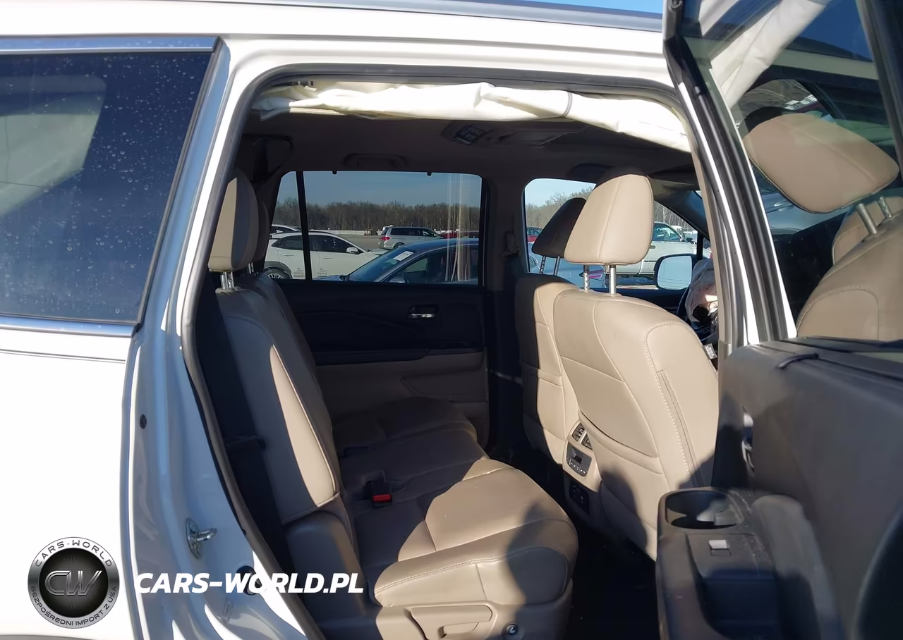 2016 Honda Pilot Touring VIN:5FNYF6H93GB077562 - 8