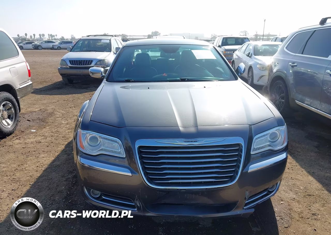 2013 Chrysler 300C Awd VIN:2C3CCAKG7DH736198 - 12
