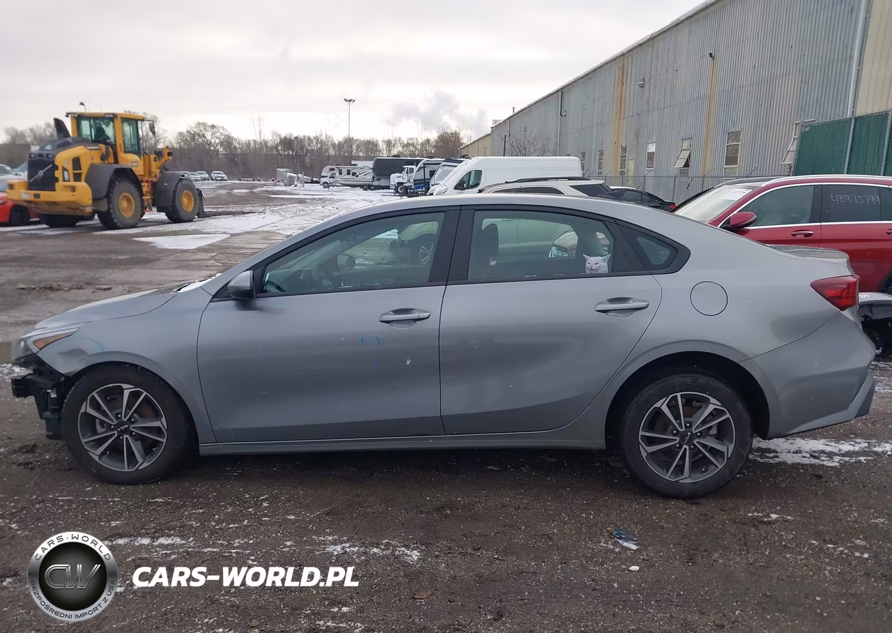 2024 Kia Forte Lxs VIN:3KPF24AD6RE749547 - 15