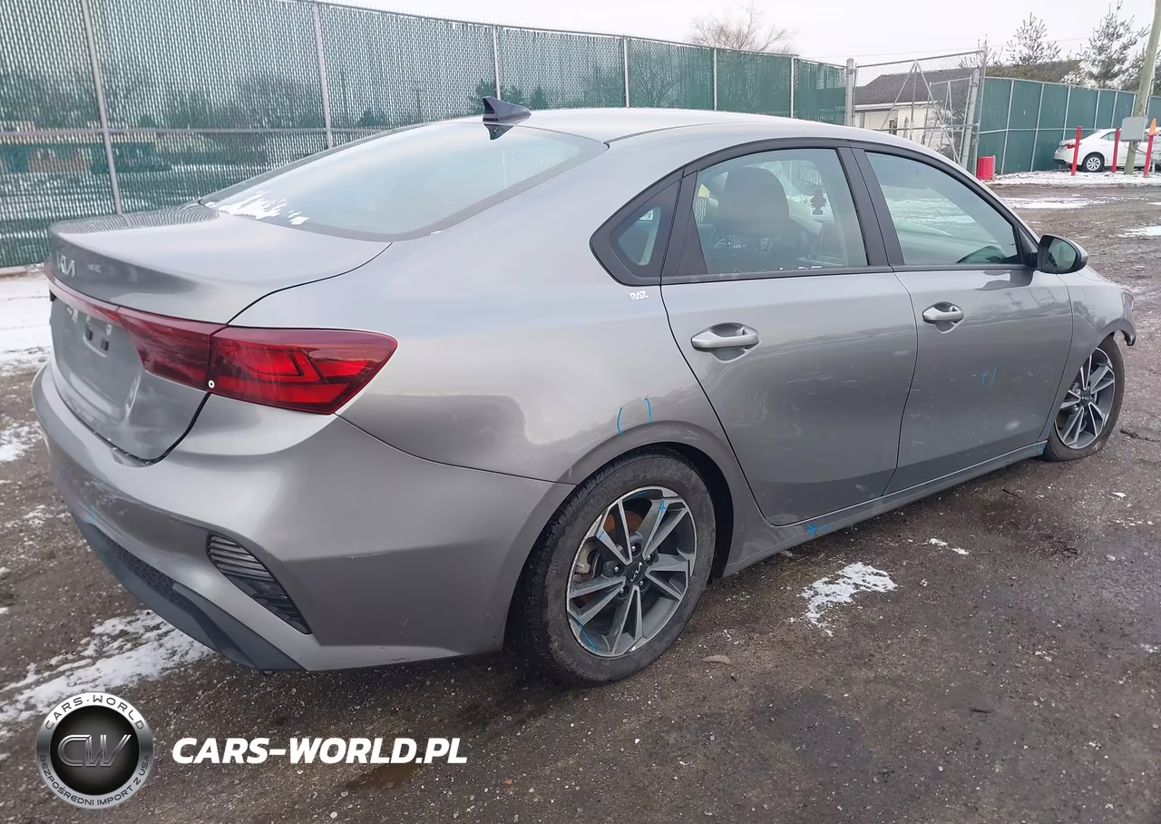 2024 Kia Forte Lxs VIN:3KPF24AD6RE749547 - 4