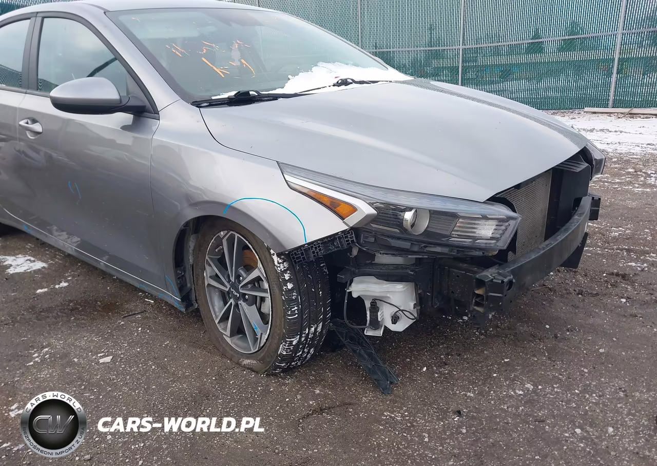 2024 Kia Forte Lxs VIN:3KPF24AD6RE749547 - 6