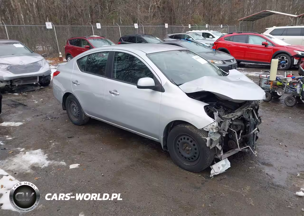 2013 Nissan Versa 1.6 Sv