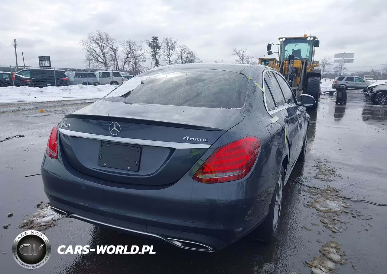 2016 Mercedes-Benz C 300 4Matic VIN:55SWF4KB4GU140092 - 4