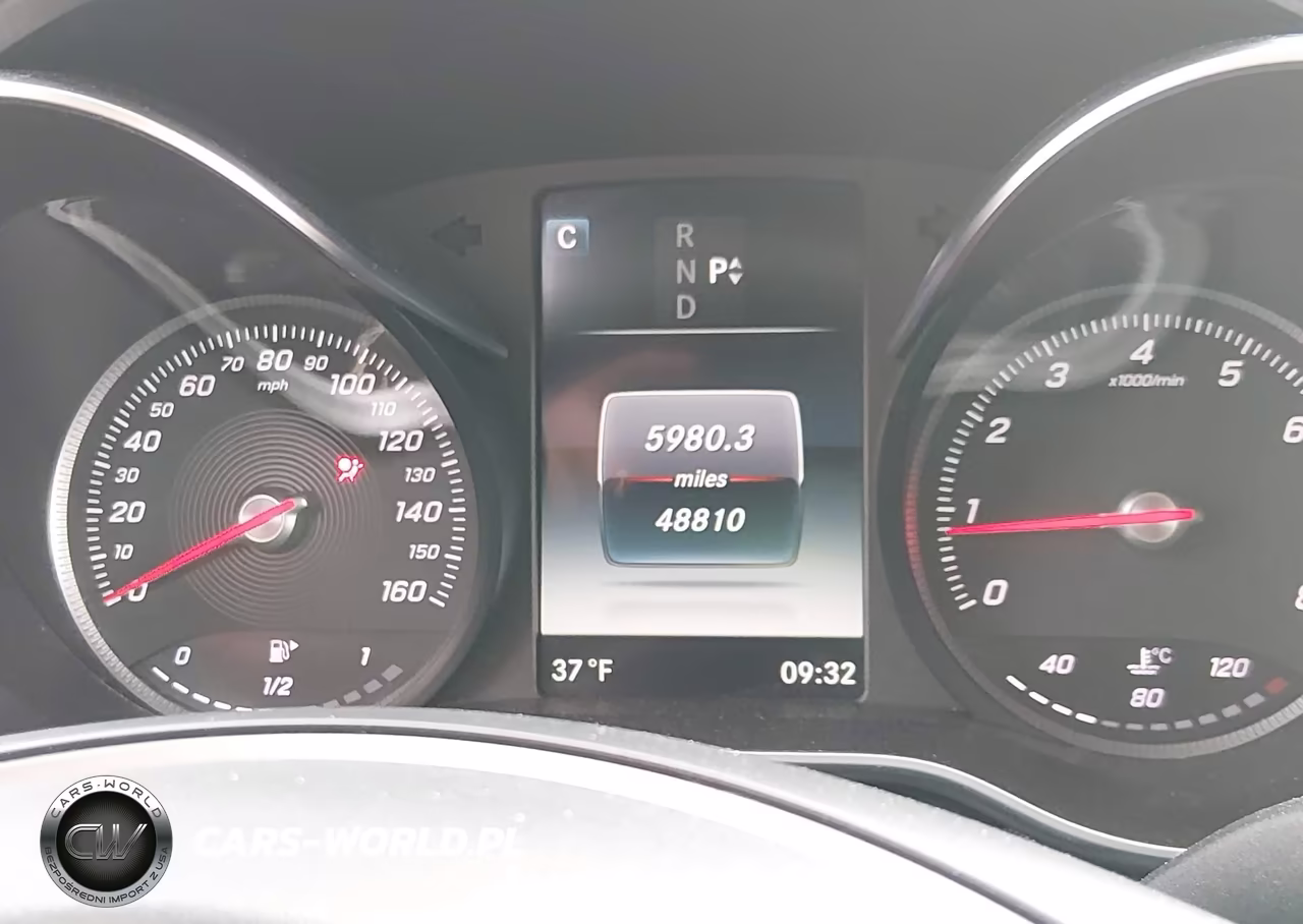 2016 Mercedes-Benz C 300 4Matic VIN:55SWF4KB4GU140092 - 7