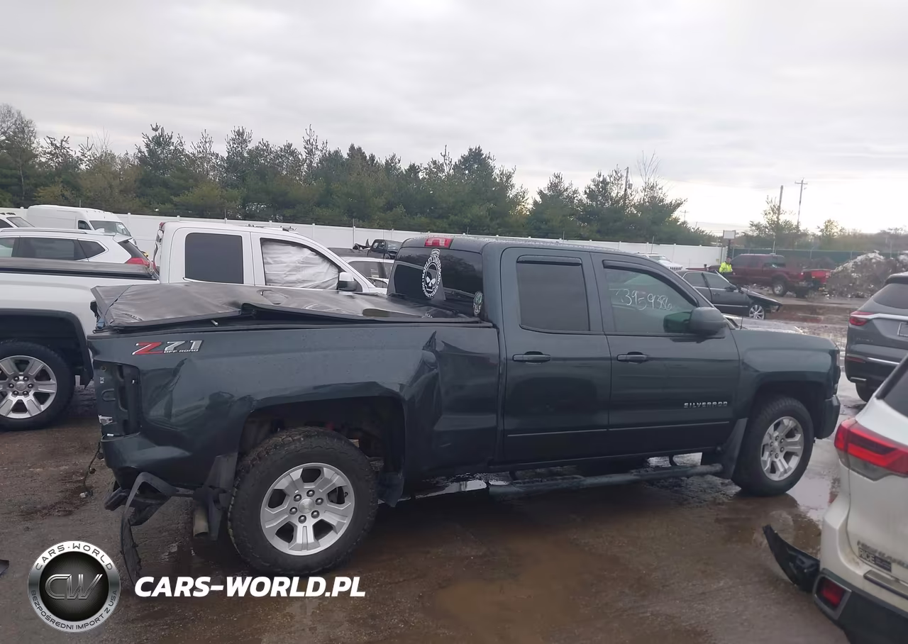 2018 Chevrolet Silverado 1500 2Lt VIN:1GCVKREC3JZ183303 - 13