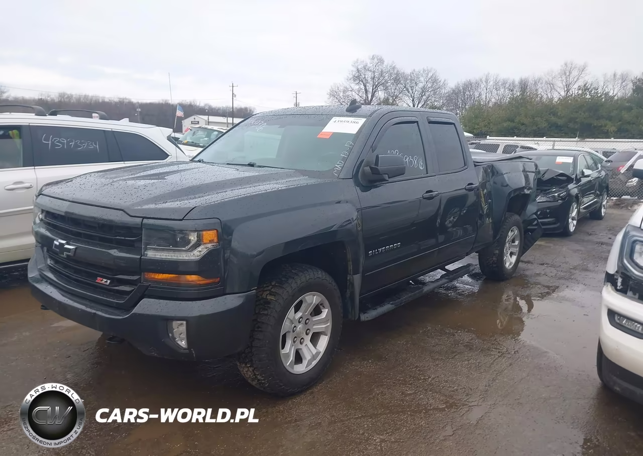 2018 Chevrolet Silverado 1500 2Lt VIN:1GCVKREC3JZ183303 - 2