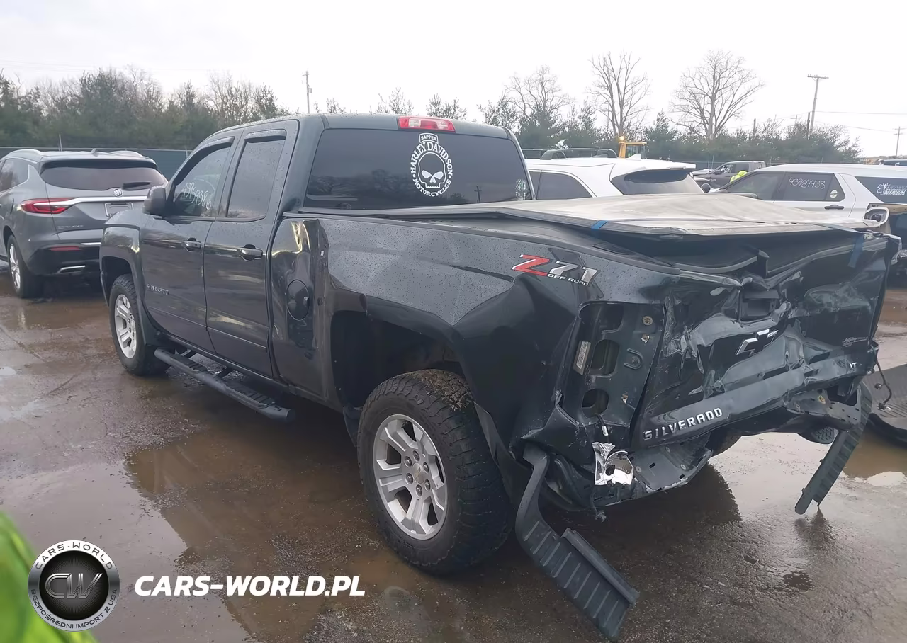 2018 Chevrolet Silverado 1500 2Lt VIN:1GCVKREC3JZ183303 - 3