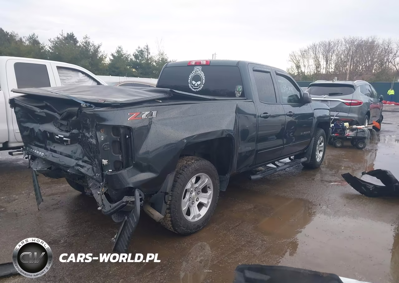 2018 Chevrolet Silverado 1500 2Lt VIN:1GCVKREC3JZ183303 - 4