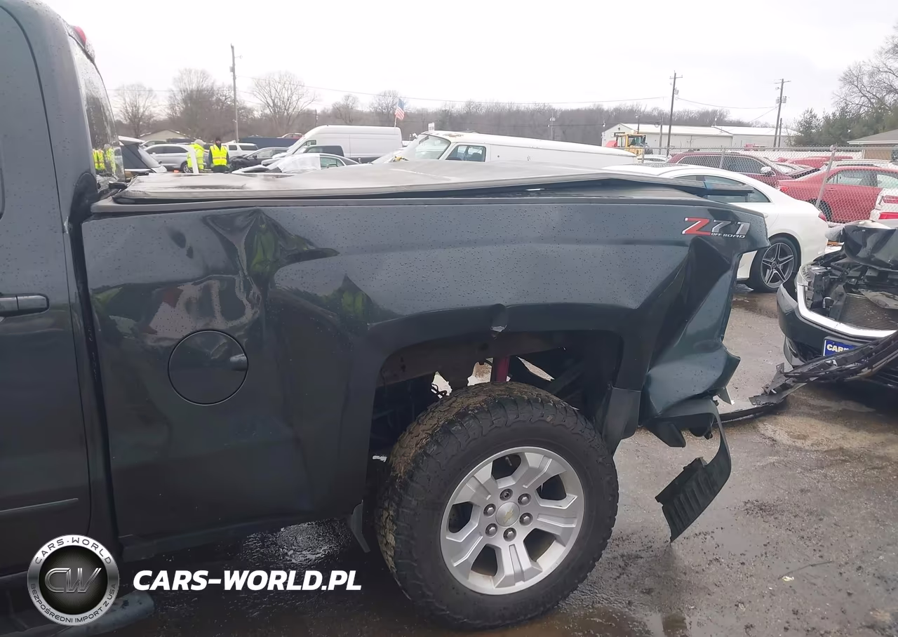 2018 Chevrolet Silverado 1500 2Lt VIN:1GCVKREC3JZ183303 - 6
