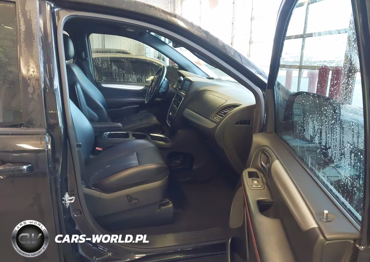 2018 Dodge Grand Caravan Gt VIN:2C4RDGEGXJR248886 - 5