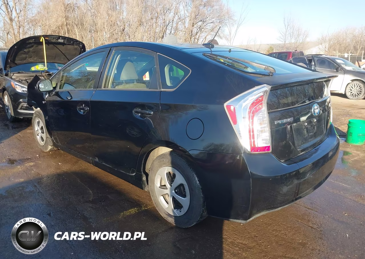 2012 Toyota Prius VIN:JTDKN3DU5C1552360 - 3