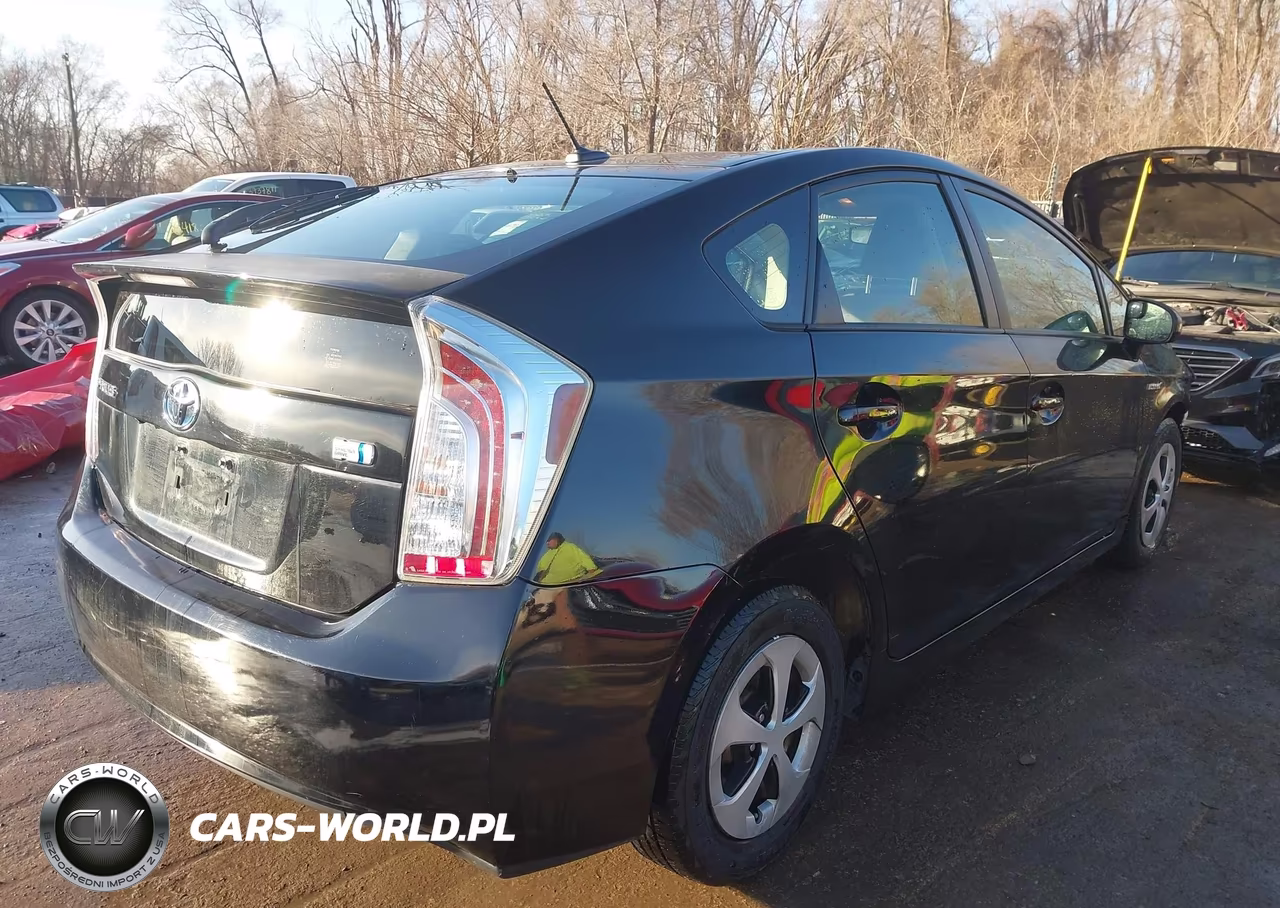 2012 Toyota Prius VIN:JTDKN3DU5C1552360 - 4