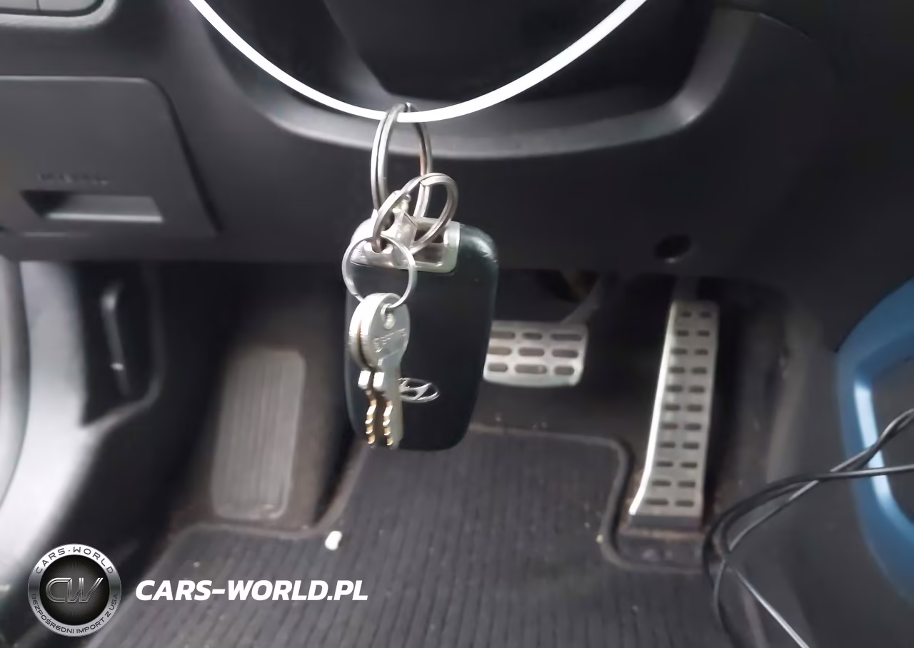 2013 Hyundai Veloster Turbo W-Blue VIN:KMHTC6AE8DU086914 - 11