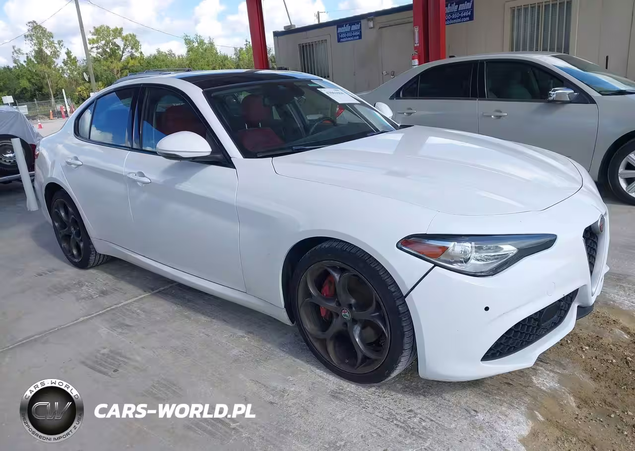 2019 Alfa Romeo Giulia Ti Sport Awd
