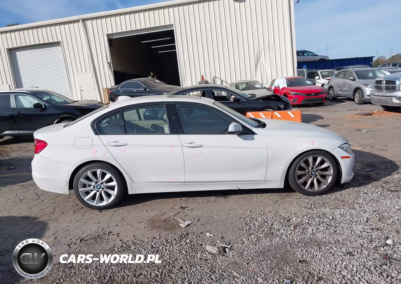 2013 BMW 328I VIN:WBA3A5G58DNP23920 - 13