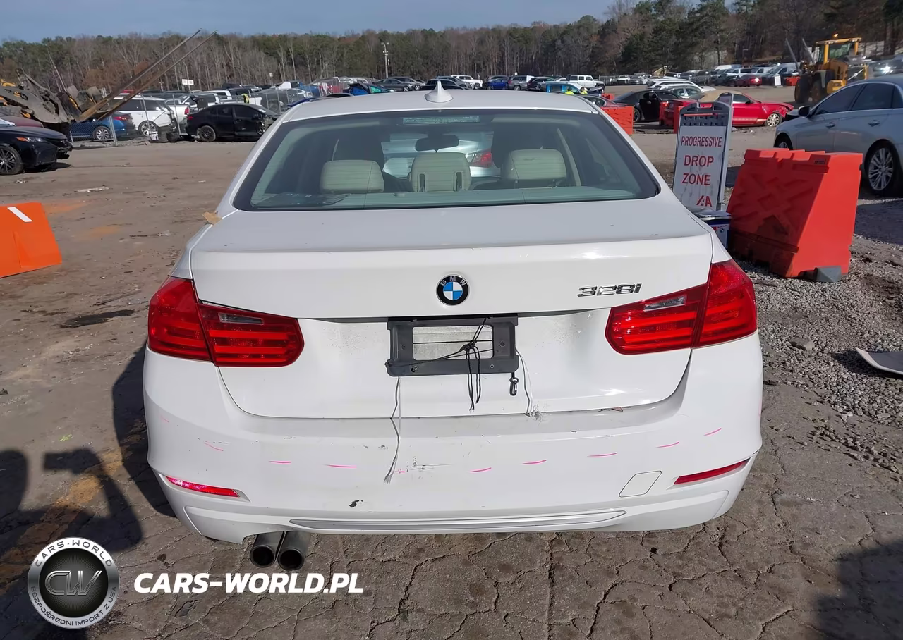 2013 BMW 328I VIN:WBA3A5G58DNP23920 - 16