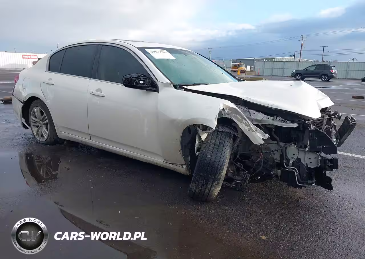 2013 Infiniti G37 Journey