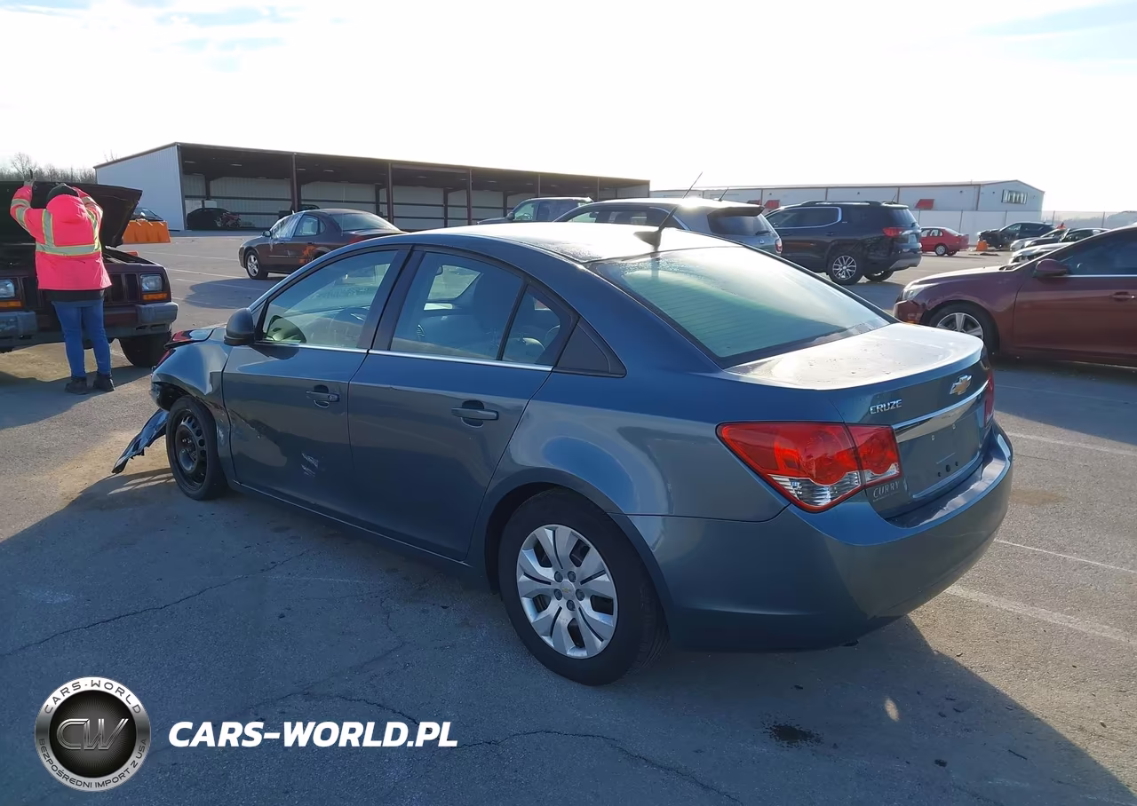 2012 Chevrolet Cruze Ls VIN:1G1PC5SH7C7269204 - 3