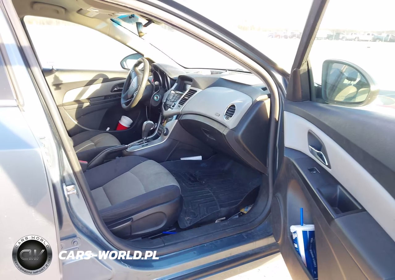 2012 Chevrolet Cruze Ls VIN:1G1PC5SH7C7269204 - 5