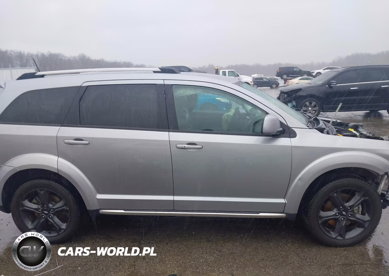 2018 Dodge Journey Crossroad VIN:3C4PDCGG4JT475744 - 14