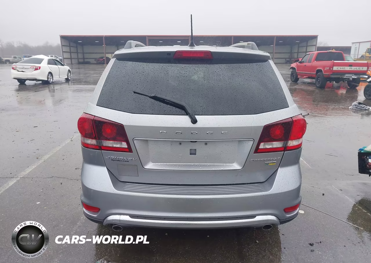 2018 Dodge Journey Crossroad VIN:3C4PDCGG4JT475744 - 17