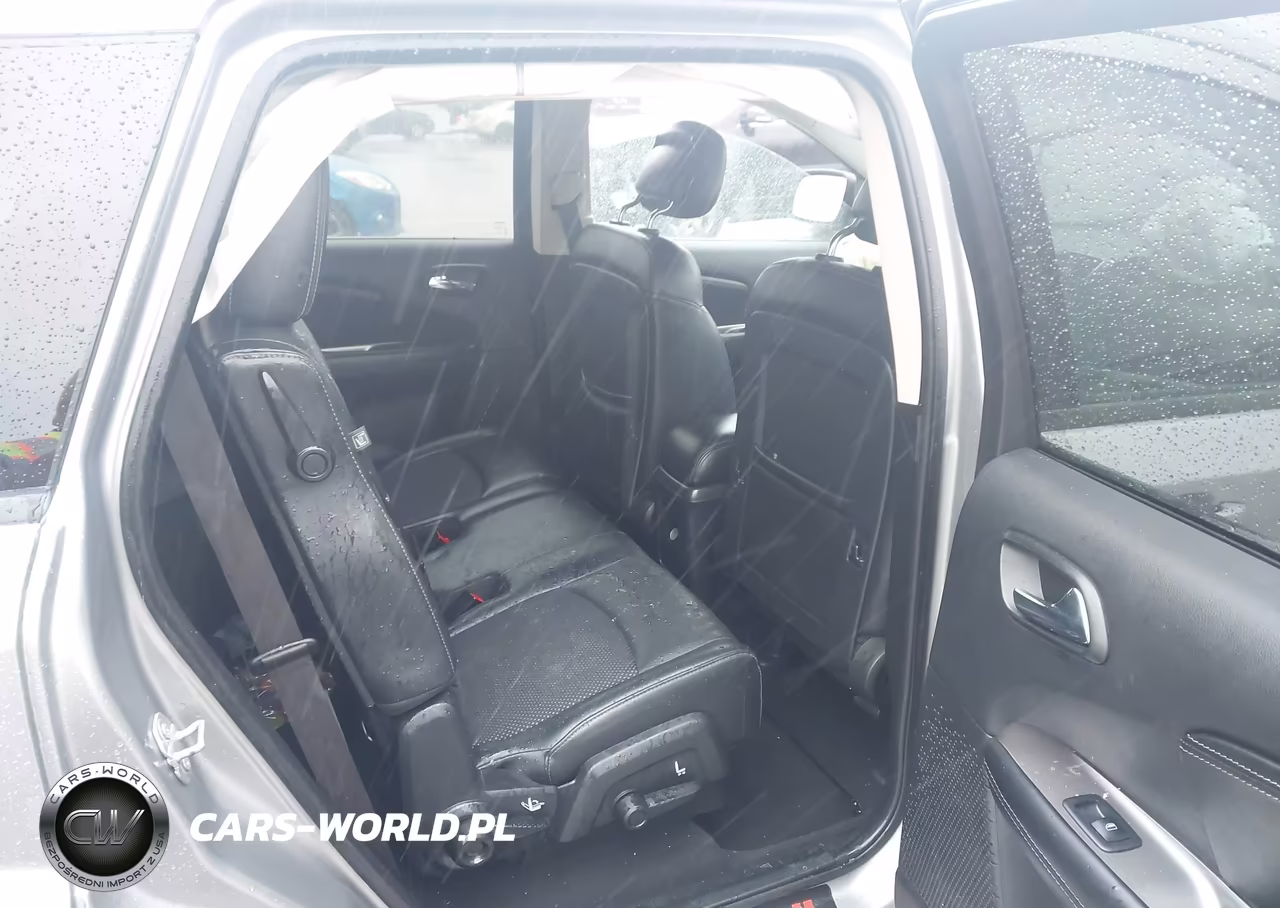 2018 Dodge Journey Crossroad VIN:3C4PDCGG4JT475744 - 8
