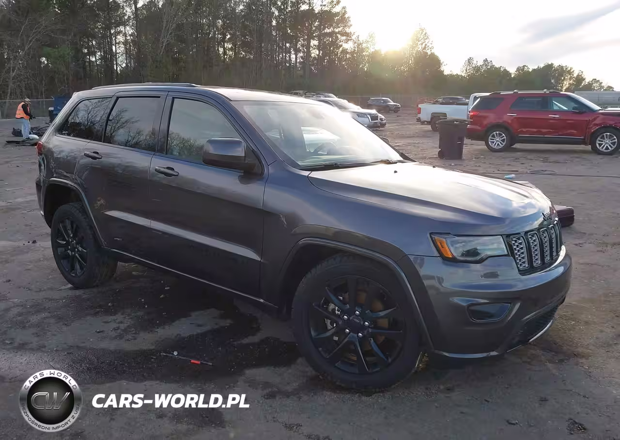 2020 Jeep Grand Cherokee Altitude 4X2