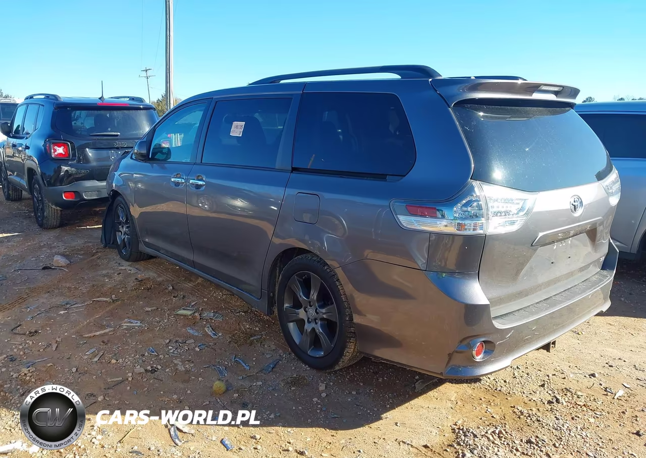 2016 Toyota Sienna Se 8 Passenger VIN:5TDXK3DC0GS721263 - 3