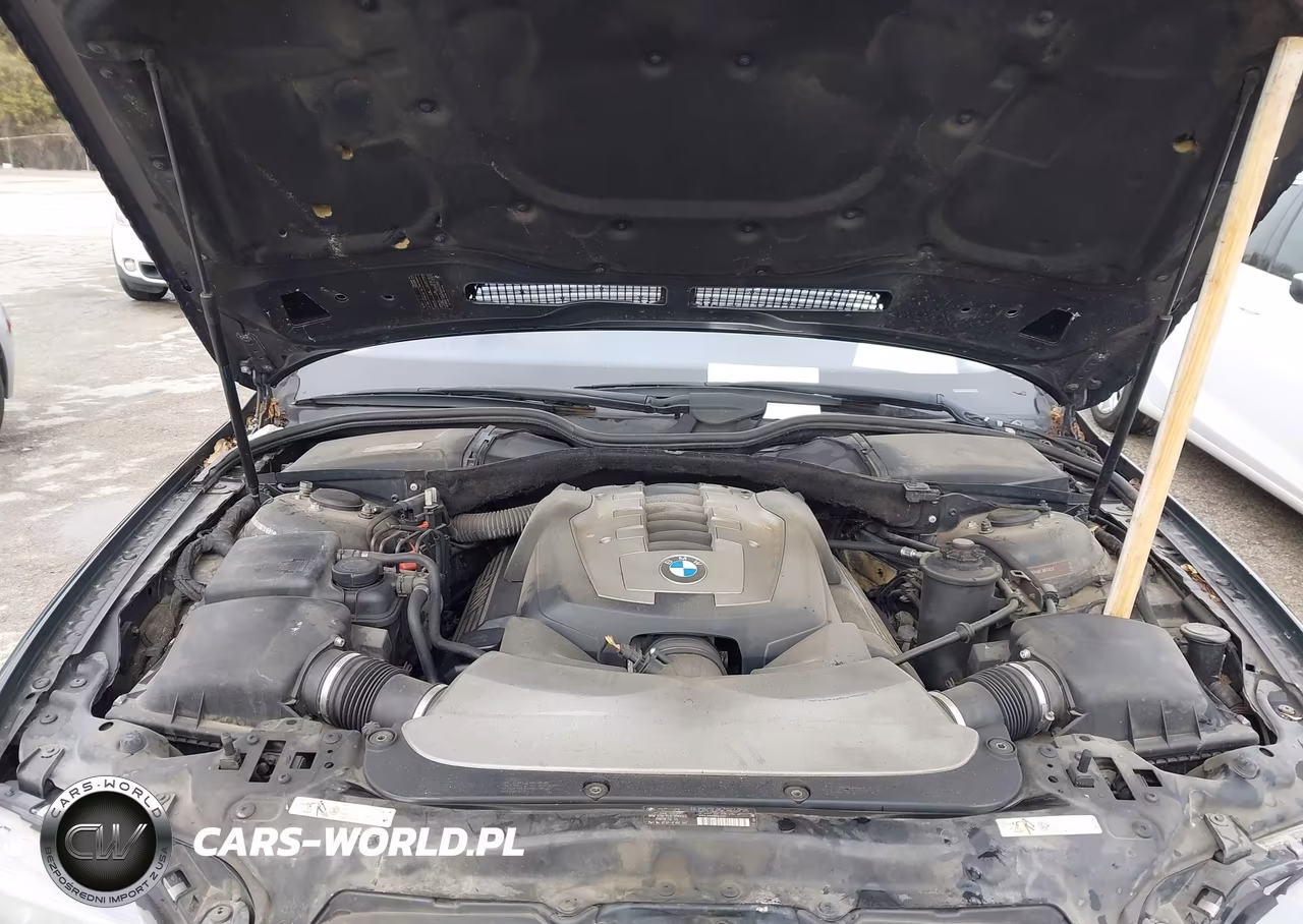 2008 BMW 750Li VIN:WBAHN835X8DT81691 - 10