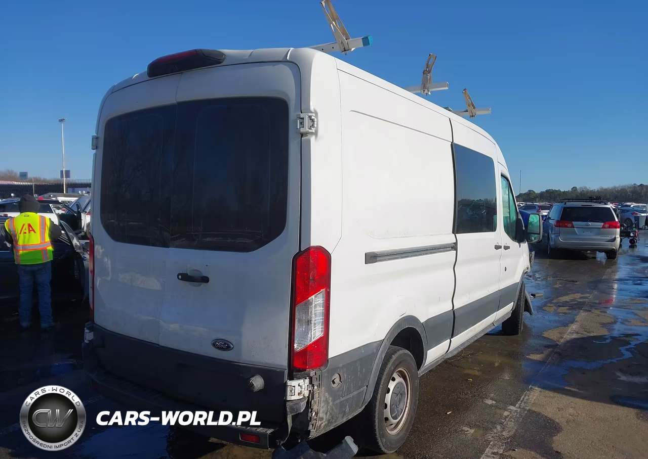 2018 Ford Transit-250 VIN:1FTYR2CG3JKB21592 - 4