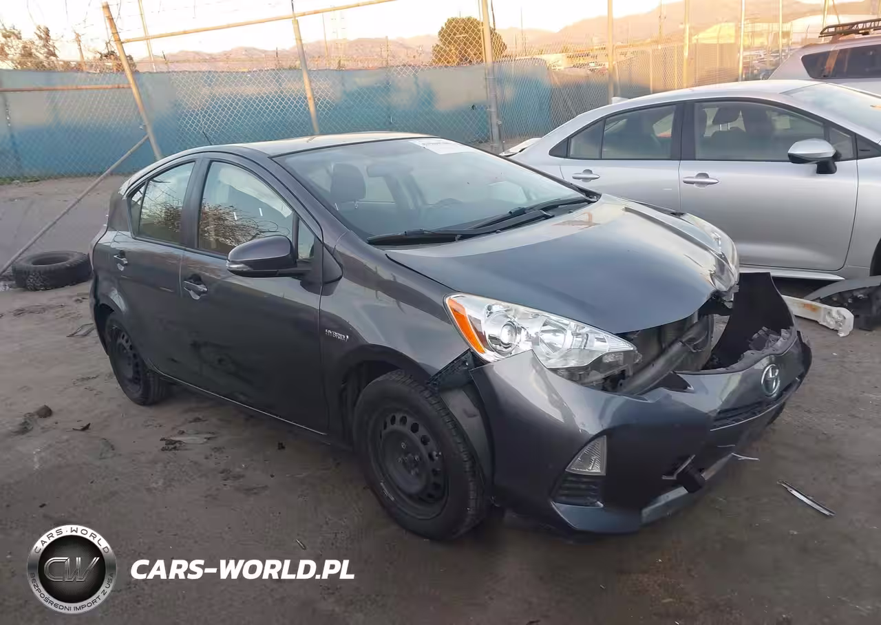 2014 Toyota Prius C Three