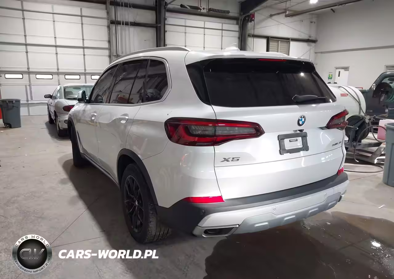 2022 BMW X5 xDrive40I VIN:5UXCR6C03N9N26707 - 3