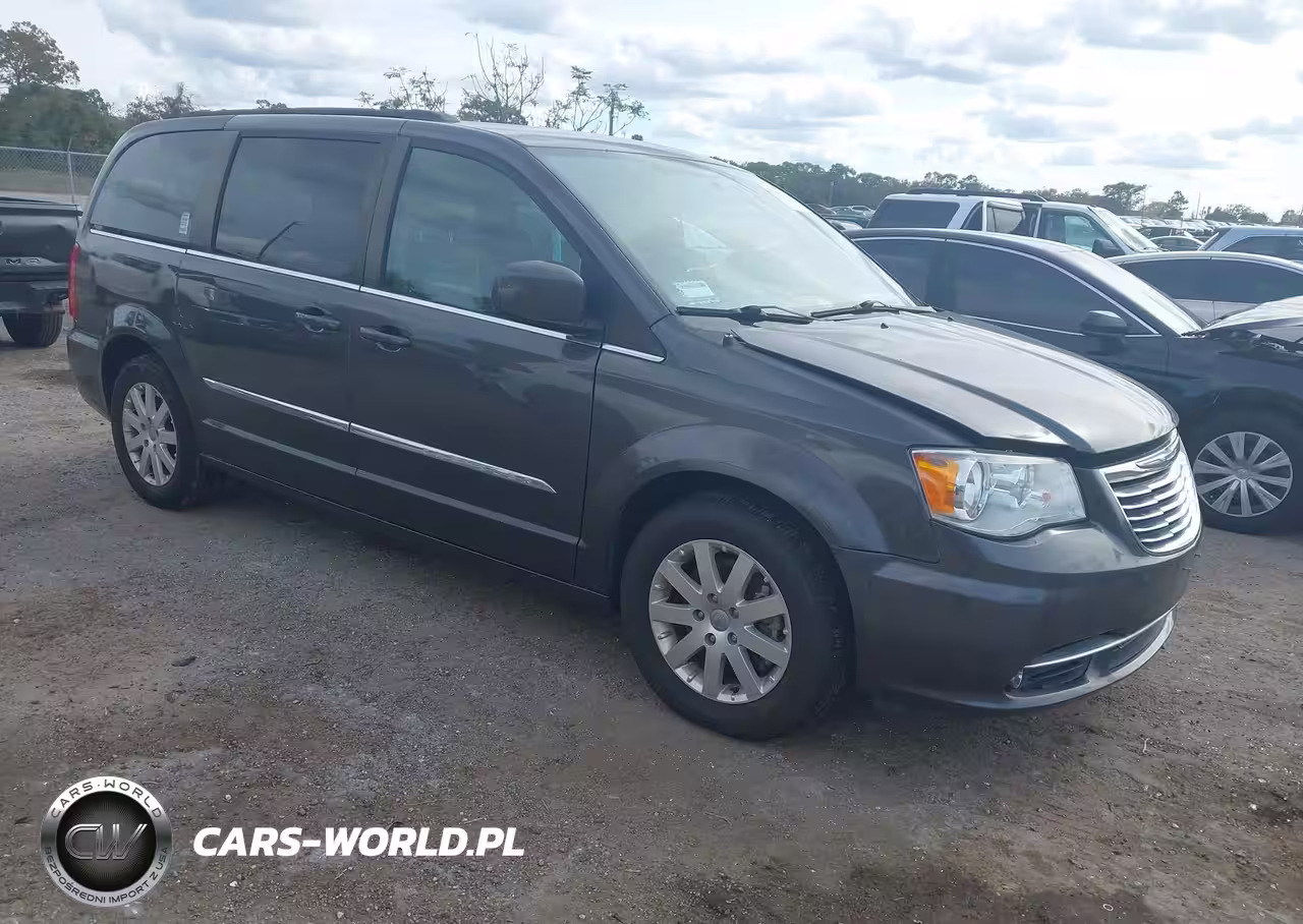 2016 Chrysler Town & Country Touring
