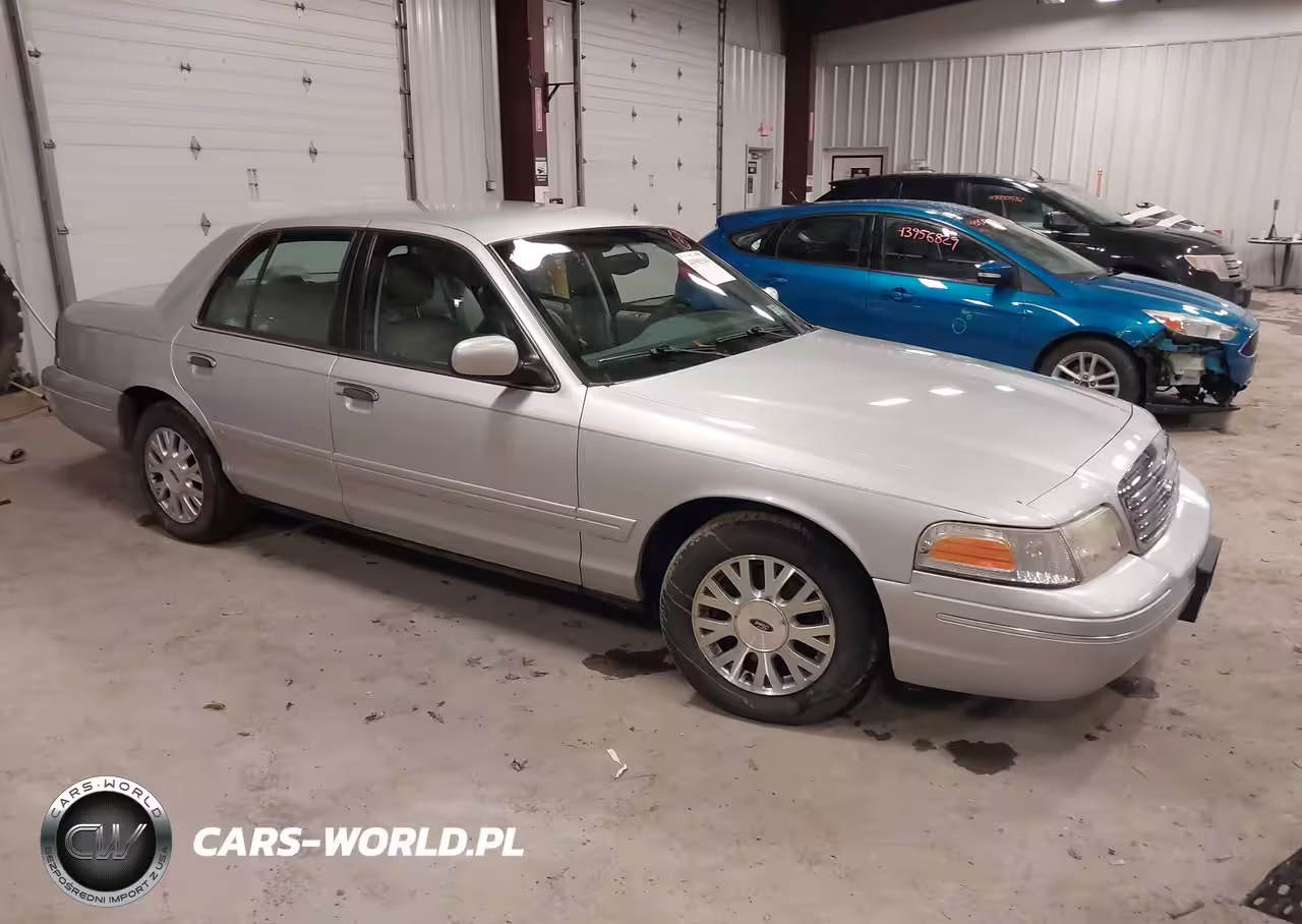 2003 Ford Crown Victoria Lx