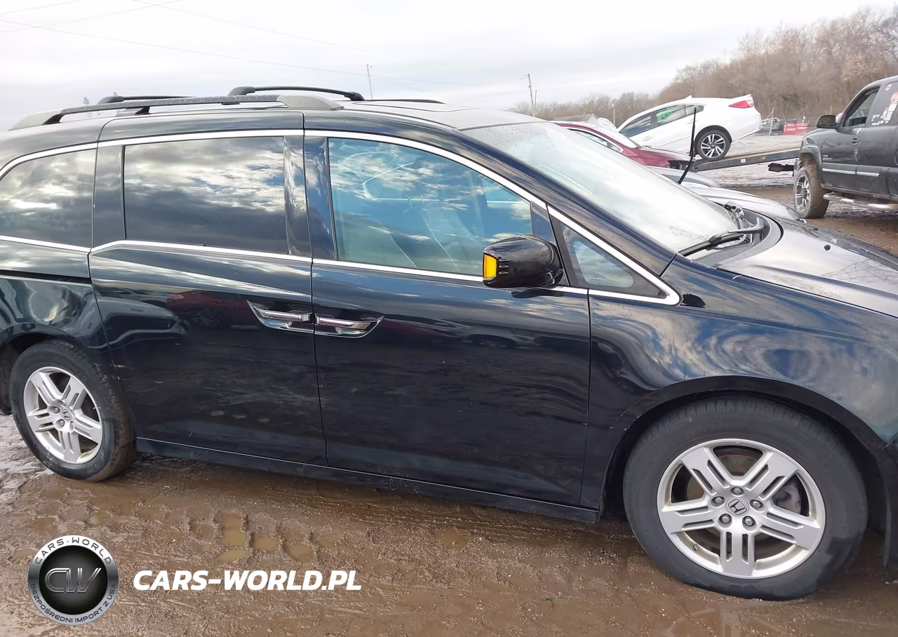 2013 Honda Odyssey Touring-Touring Elite VIN:5FNRL5H97DB003774 - 13