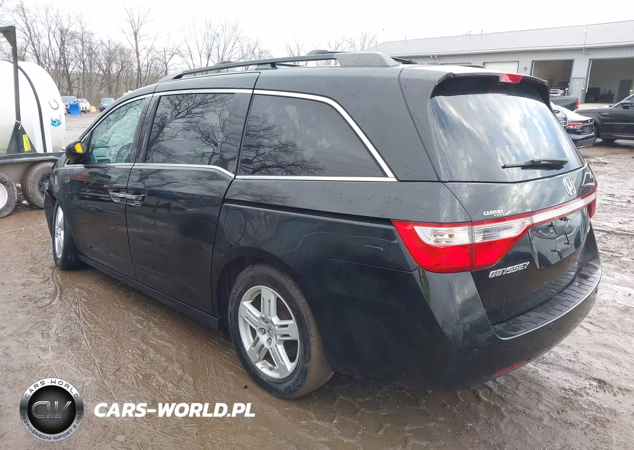 2013 Honda Odyssey Touring-Touring Elite VIN:5FNRL5H97DB003774 - 3