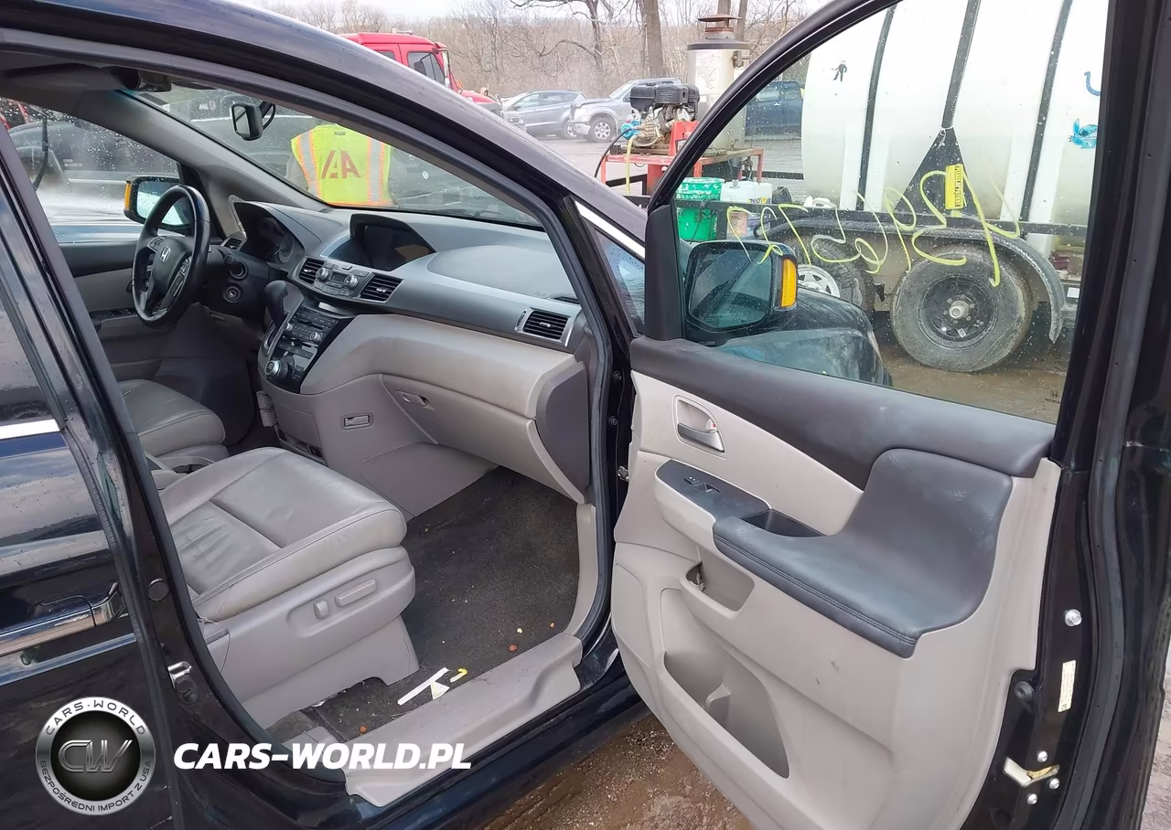 2013 Honda Odyssey Touring-Touring Elite VIN:5FNRL5H97DB003774 - 5
