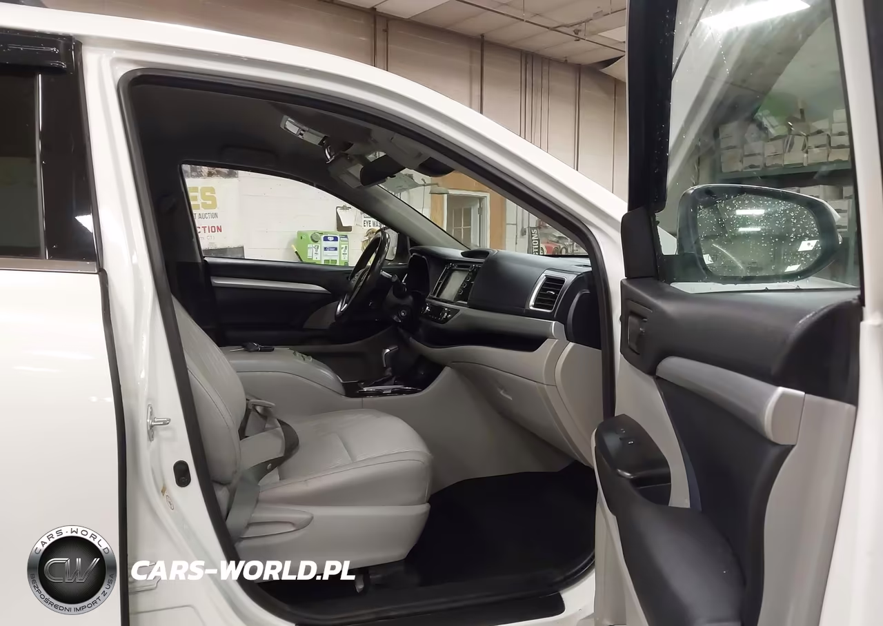 2017 Toyota Highlander Le Plus VIN:5TDZZRFH5HS218099 - 5