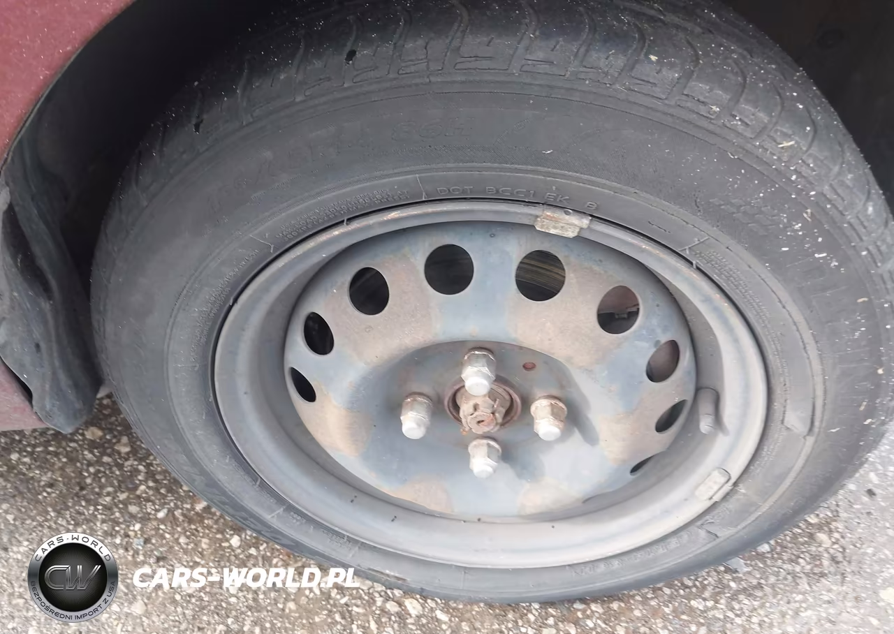 2008 Hyundai Accent Gls VIN:KMHCN46C68U262855 - 11