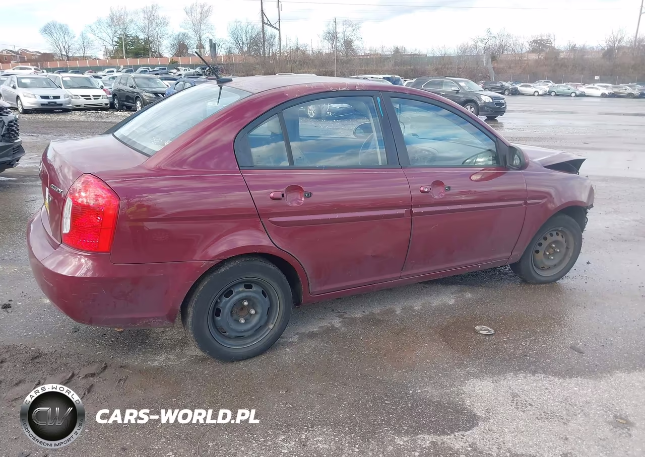 2008 Hyundai Accent Gls VIN:KMHCN46C68U262855 - 4