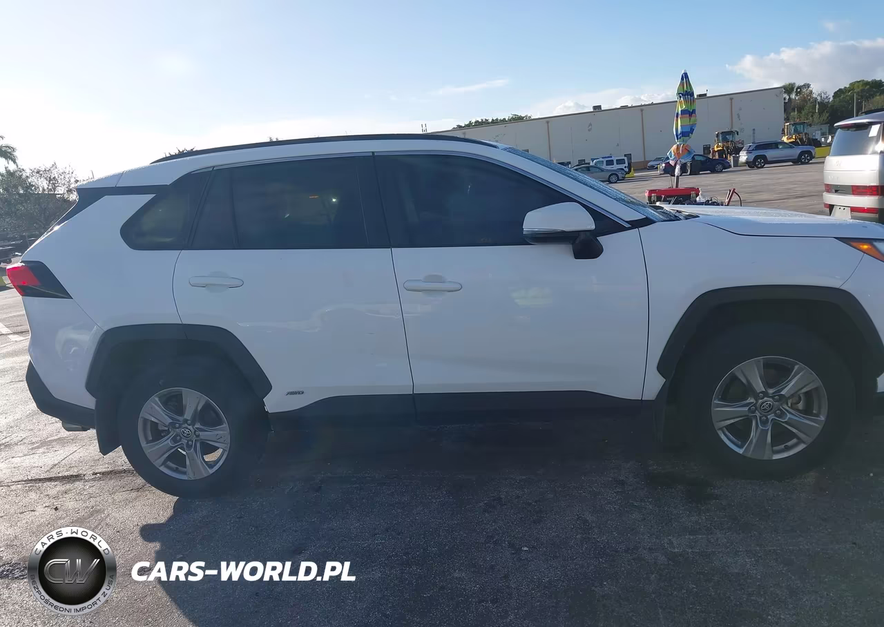 2024 Toyota Rav4 Hybrid Xle VIN:4T3RWRFVXRU139719 - 13