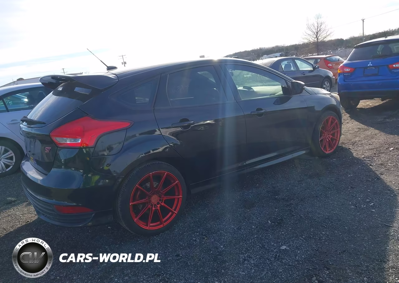 2017 Ford Focus St VIN:1FADP3L91HL294615 - 4