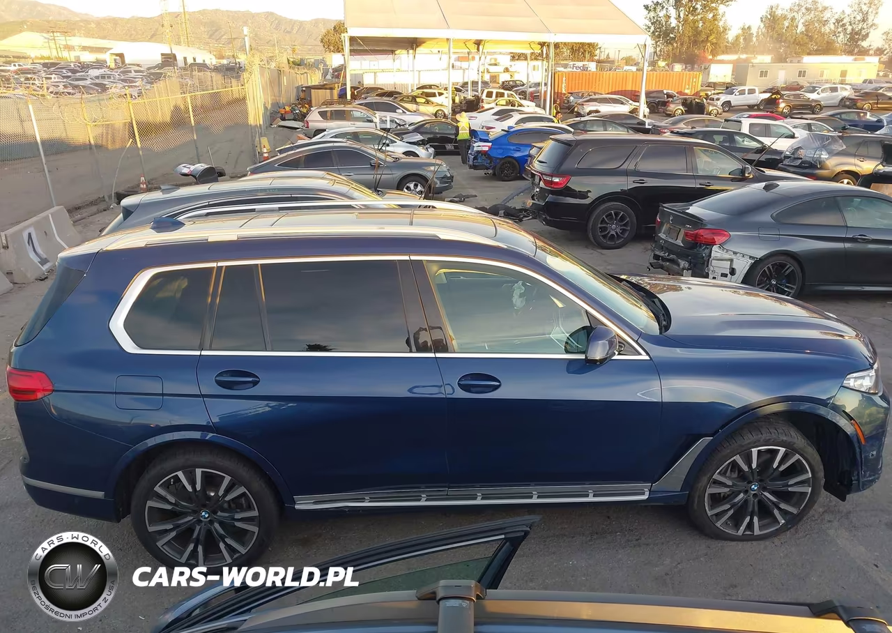2020 BMW X7 xDrive40I VIN:5UXCW2C07L9A03689 - 13