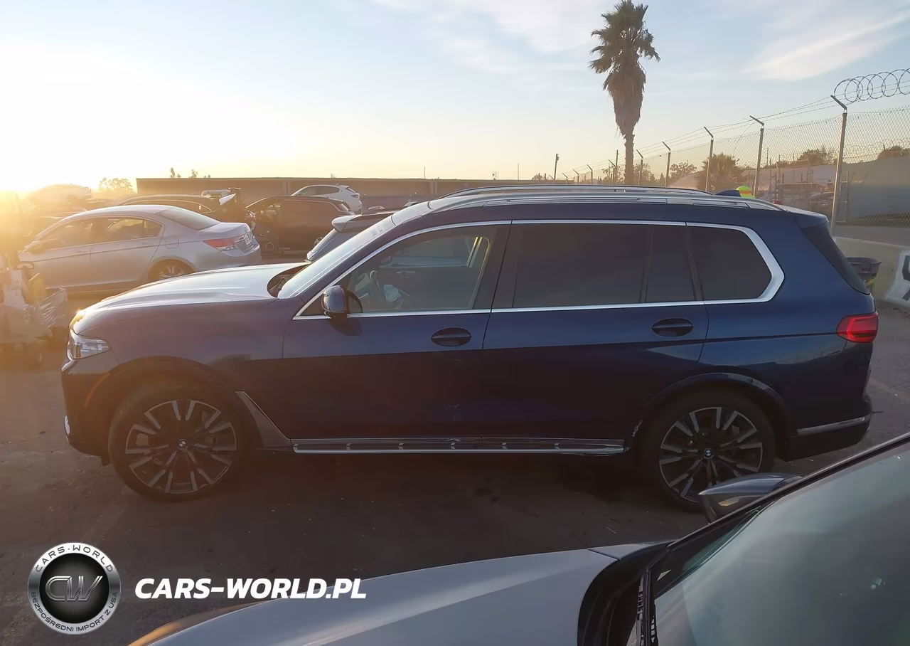 2020 BMW X7 xDrive40I VIN:5UXCW2C07L9A03689 - 14